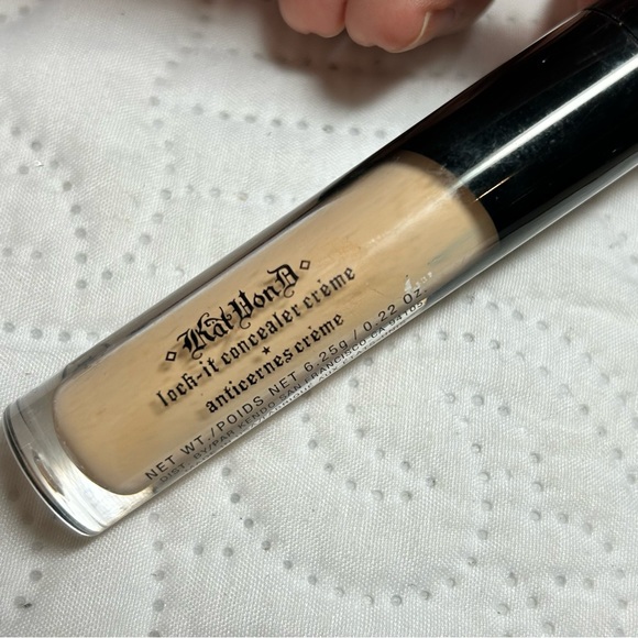 Set of 3 bundle Kat VonD makeup powder lock it concealer, spray & settin… - Picture 12 of 16